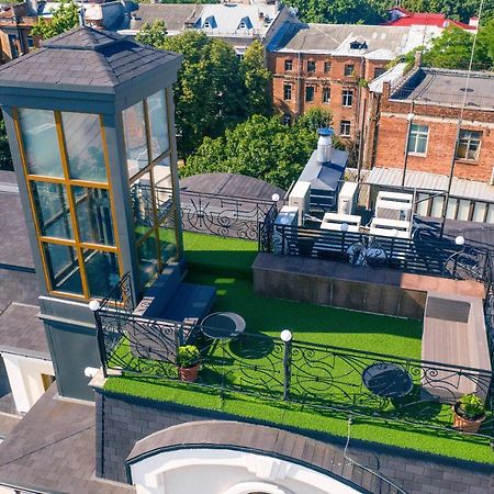 Hotel "Mandarin Clubhouse" Kharkiv Bagian luar foto