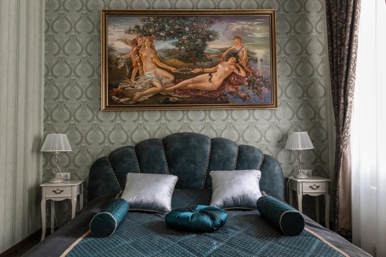 Hotel "Mandarin Clubhouse" Kharkiv Bagian luar foto