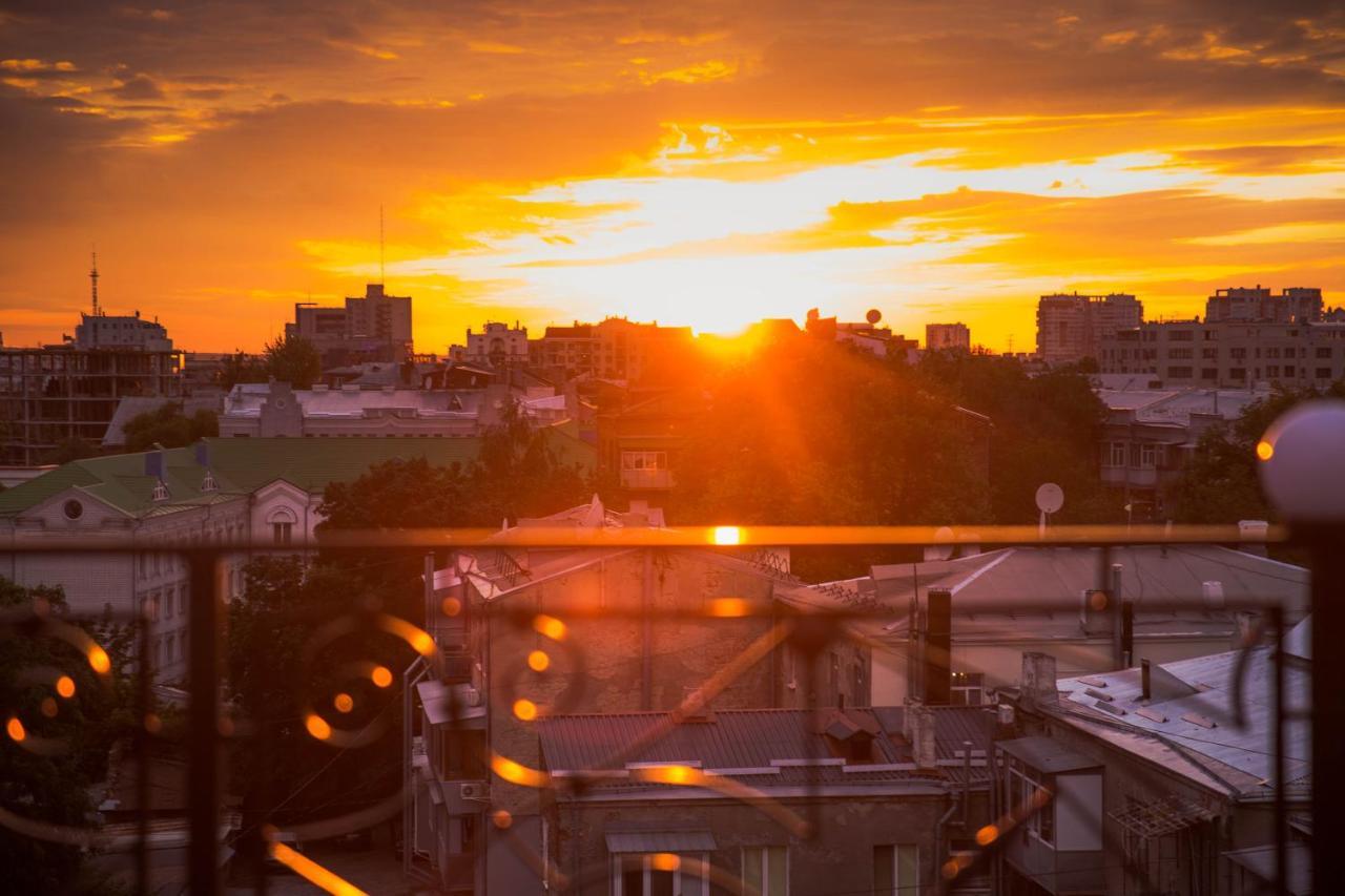 Hotel "Mandarin Clubhouse" Kharkiv Bagian luar foto