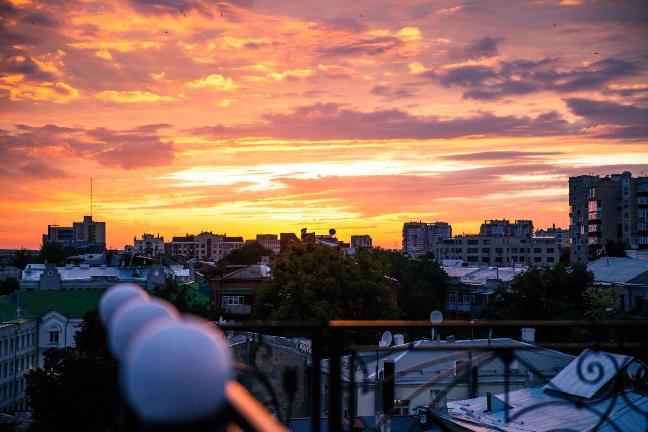 Hotel "Mandarin Clubhouse" Kharkiv Bagian luar foto